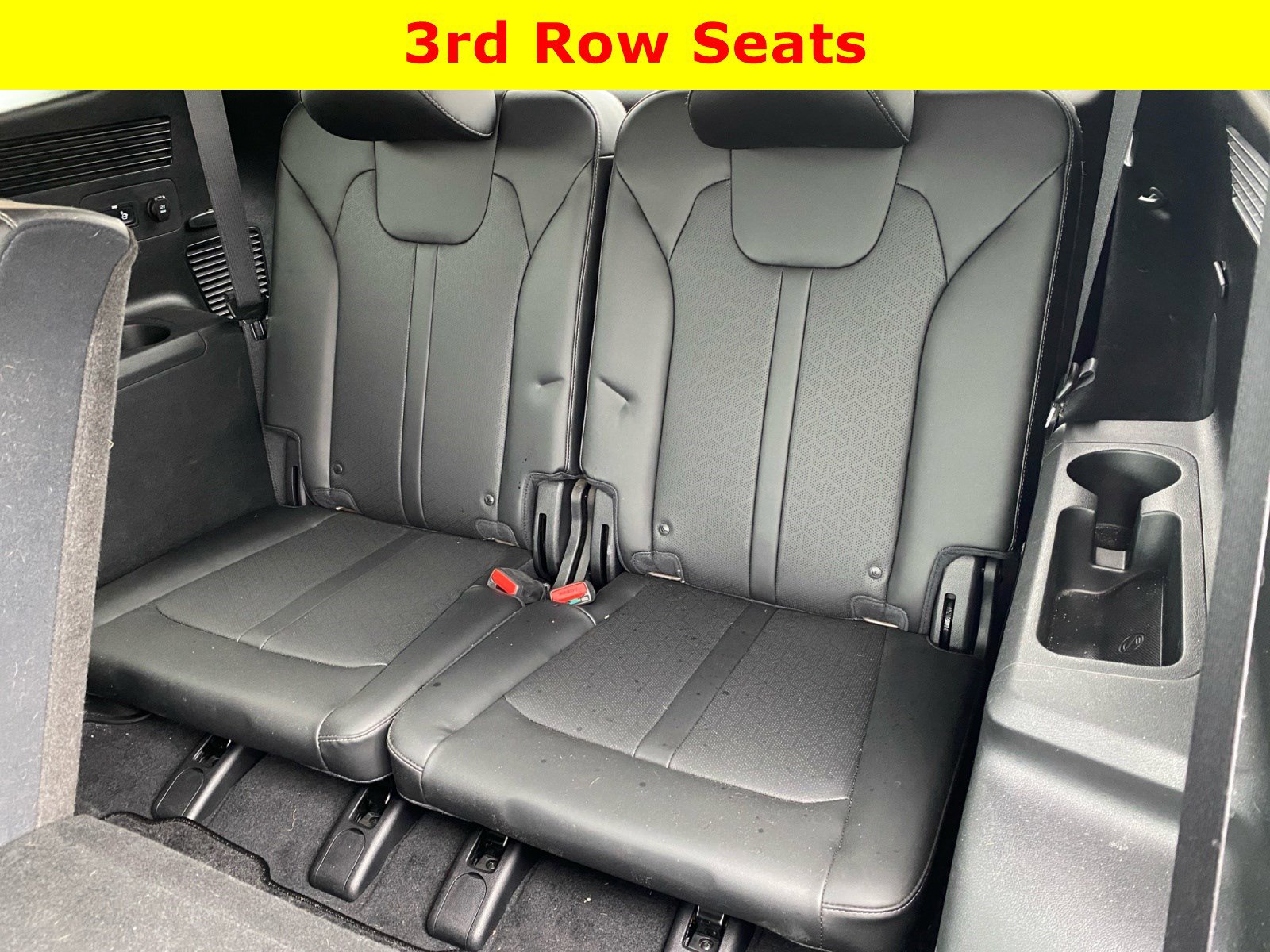 Used 2022 Kia Sorento S w/ Panoramic Sunroof Package image 10