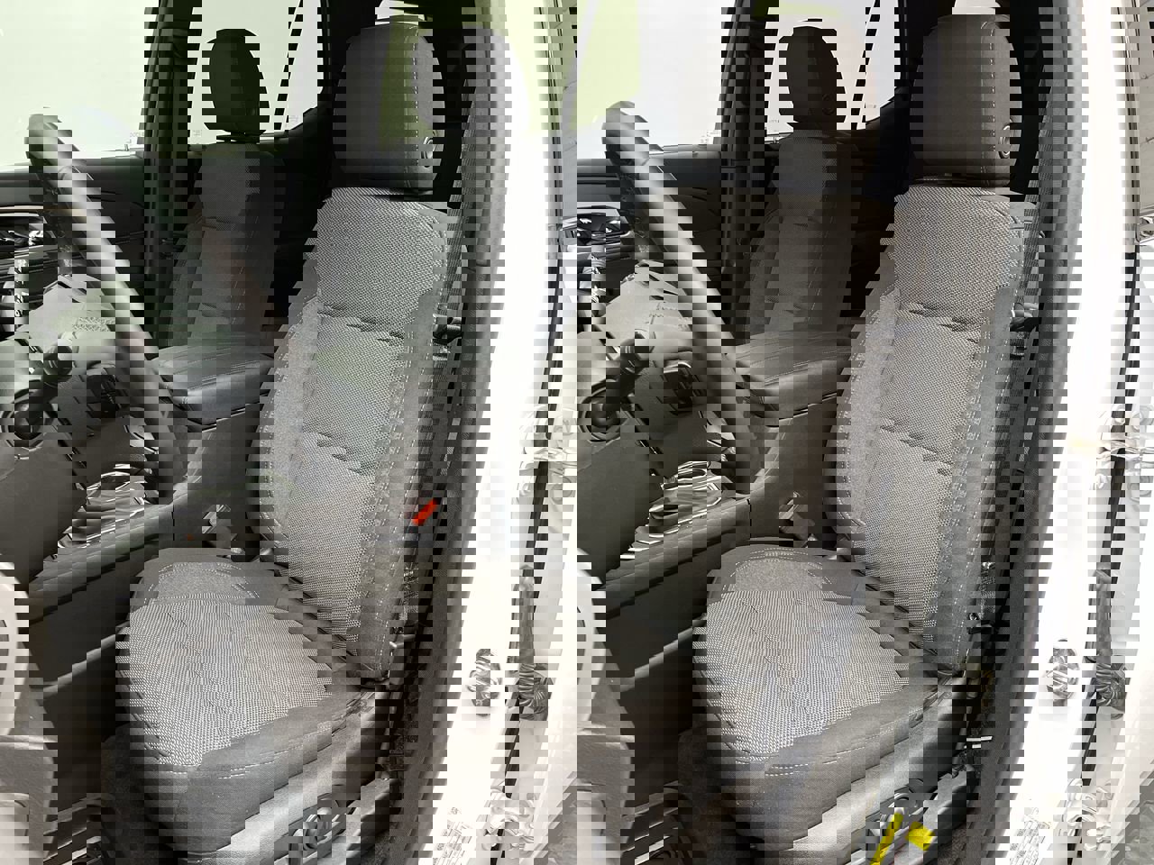 Certified 2023 Chevrolet Traverse LT w/ Midnight/Sport Edition image 9