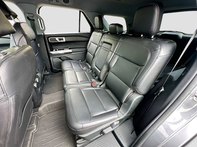 Used 2022 Ford Explorer XLT w/ Equipment Group 202A AWD/4WD image 25
