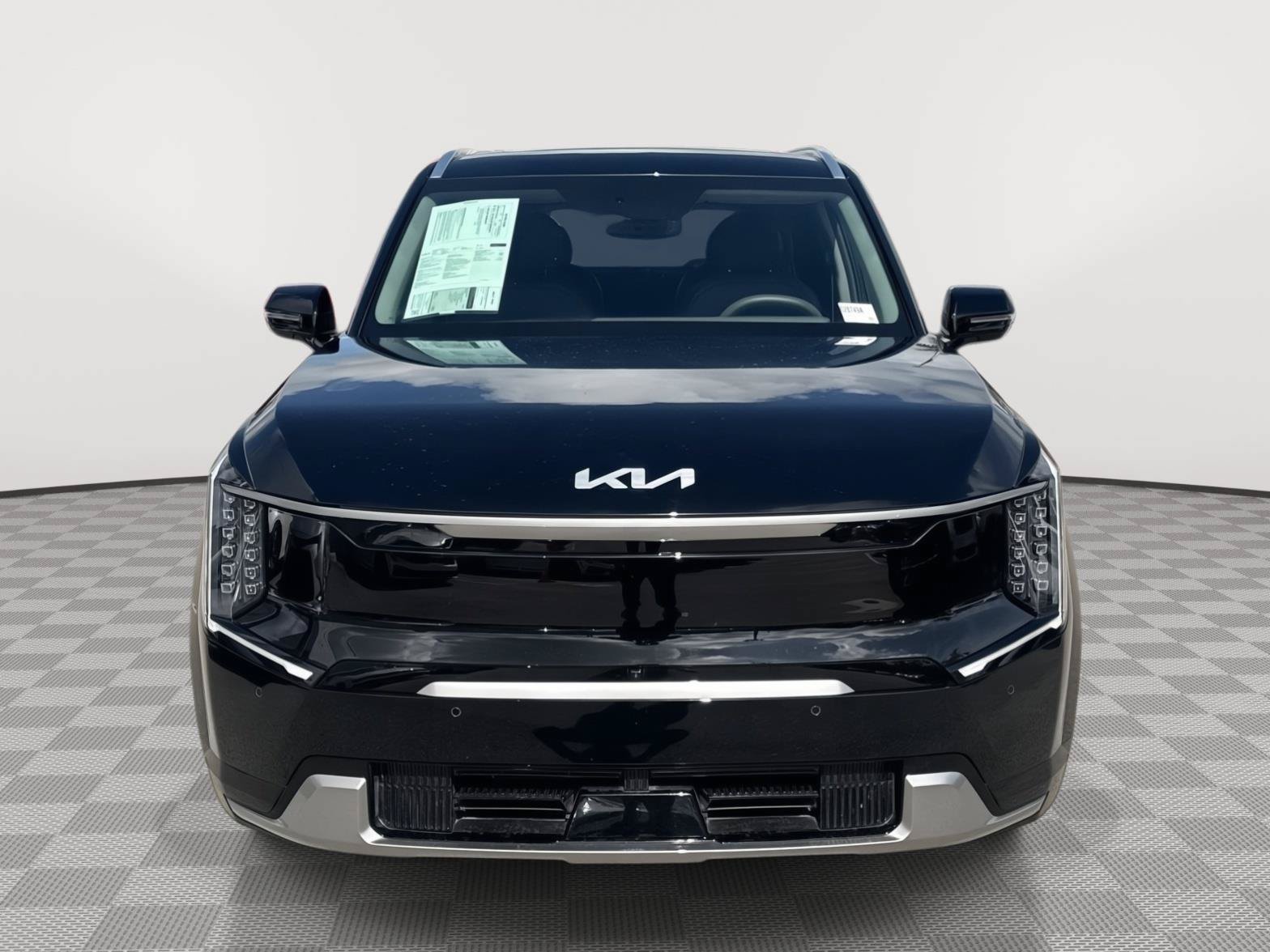 Used 2026 Kia EV9 Land AWD/4WD image 2