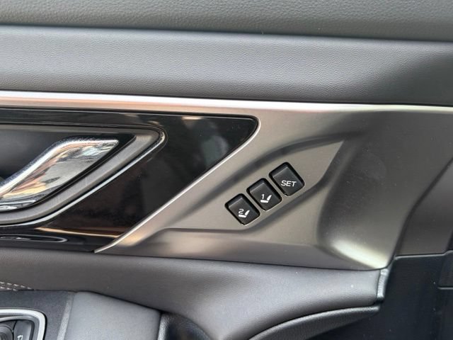 Used 2024 Subaru Outback Touring XT AWD/4WD image 14