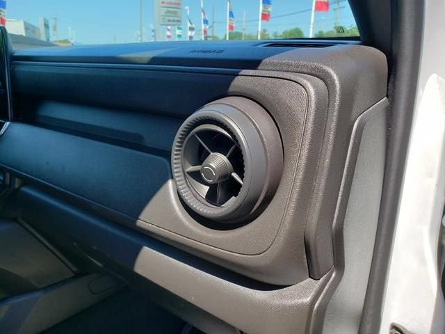 Used 2024 Chevrolet Colorado W/T w/ Safety Package RWD image 32