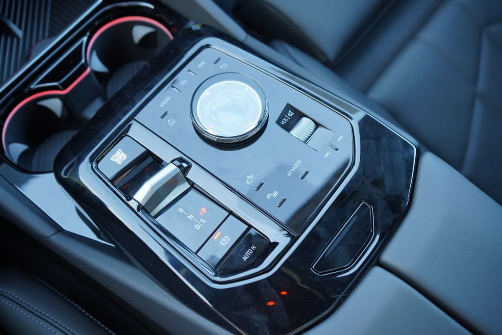 New 2026 BMW 540i xDrive w/ M Sport Package image 19