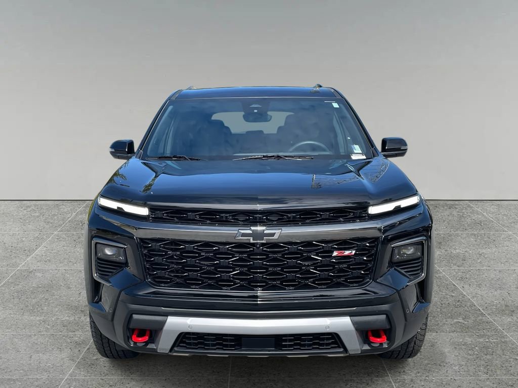 Used 2024 Chevrolet Traverse Z71 w/ Enhanced Driving Package image 8