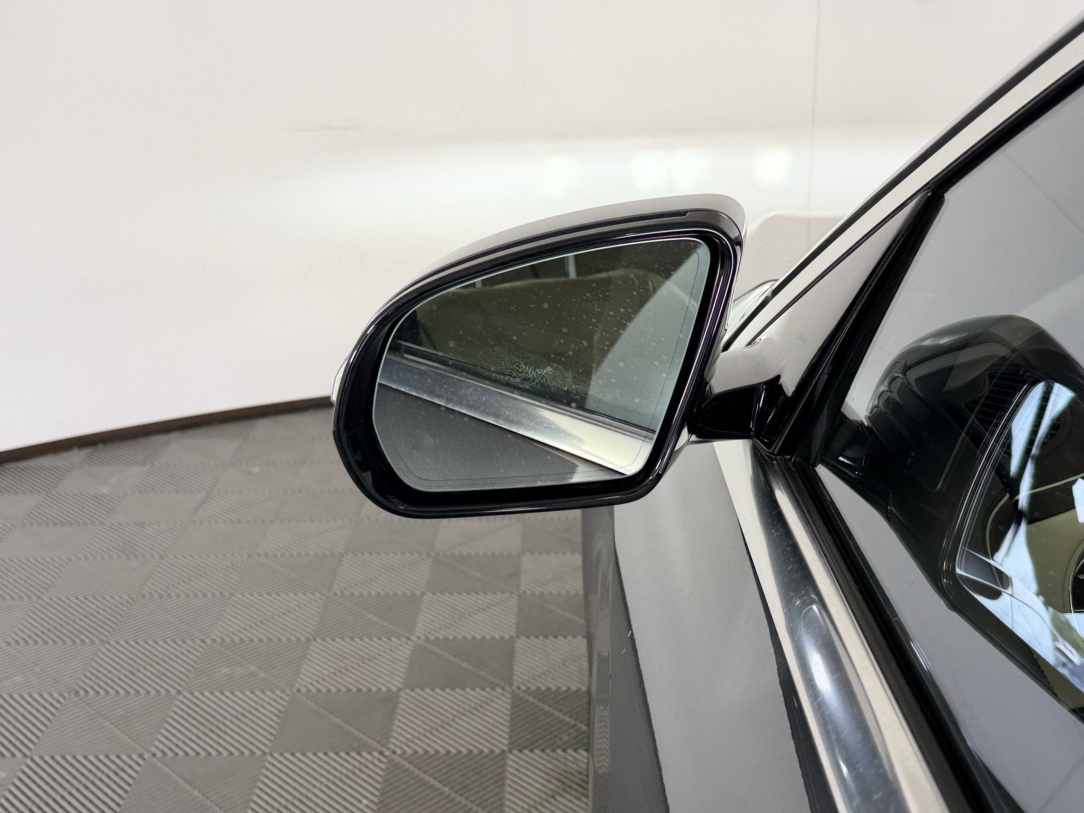 Used 2020 Mercedes-Benz S 560 Sedan image 22