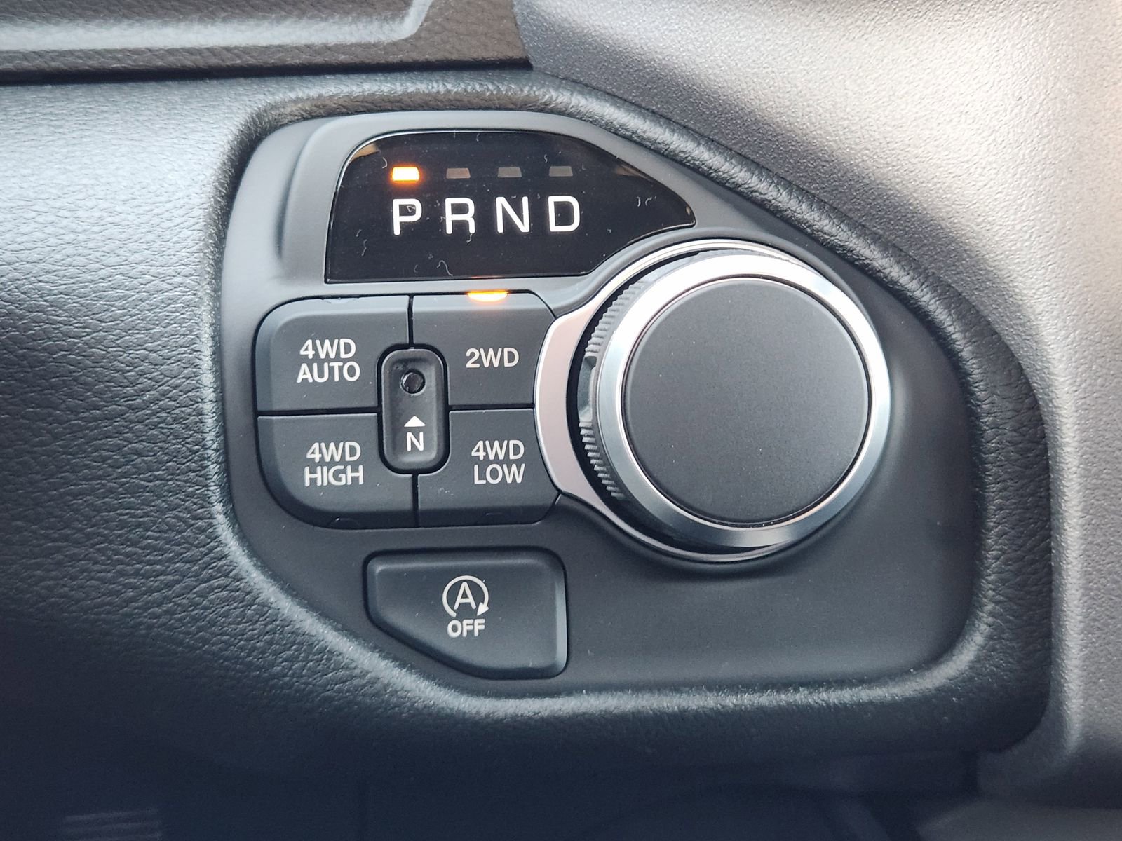 New 2026 RAM 1500 4x4 Crew Cab image 17