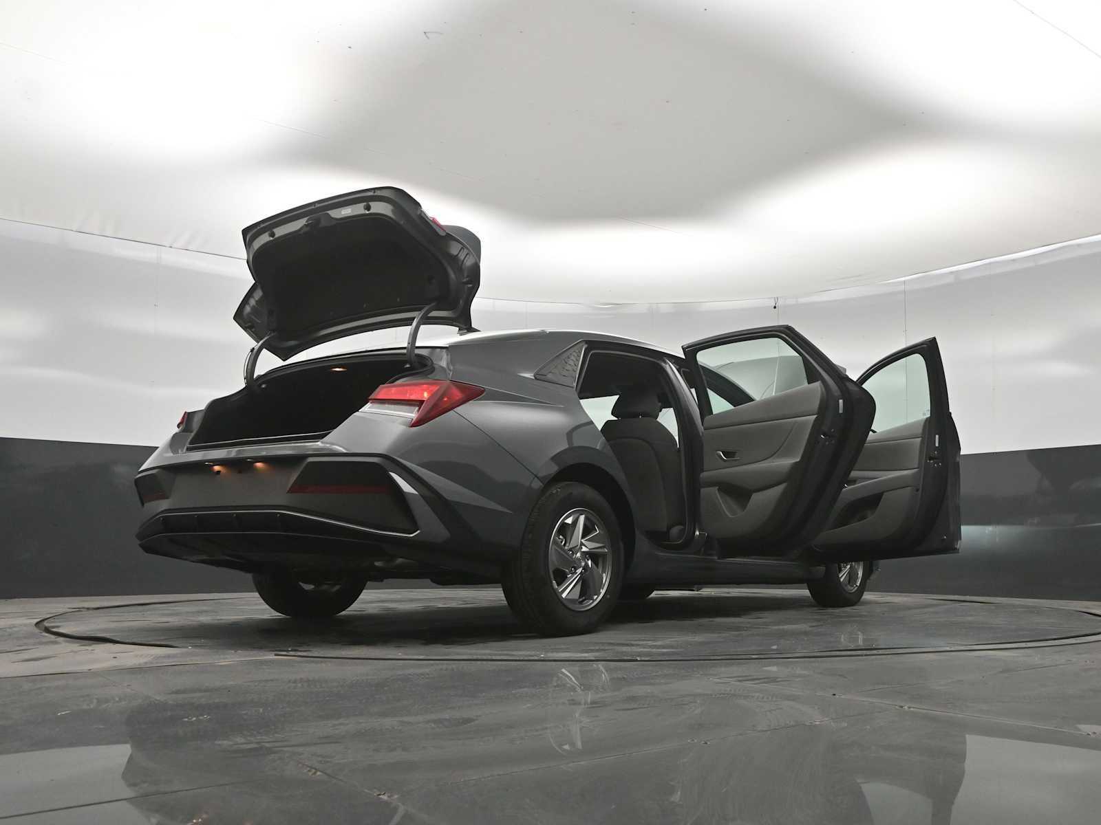 New 2026 Hyundai Elantra SE FWD image 45