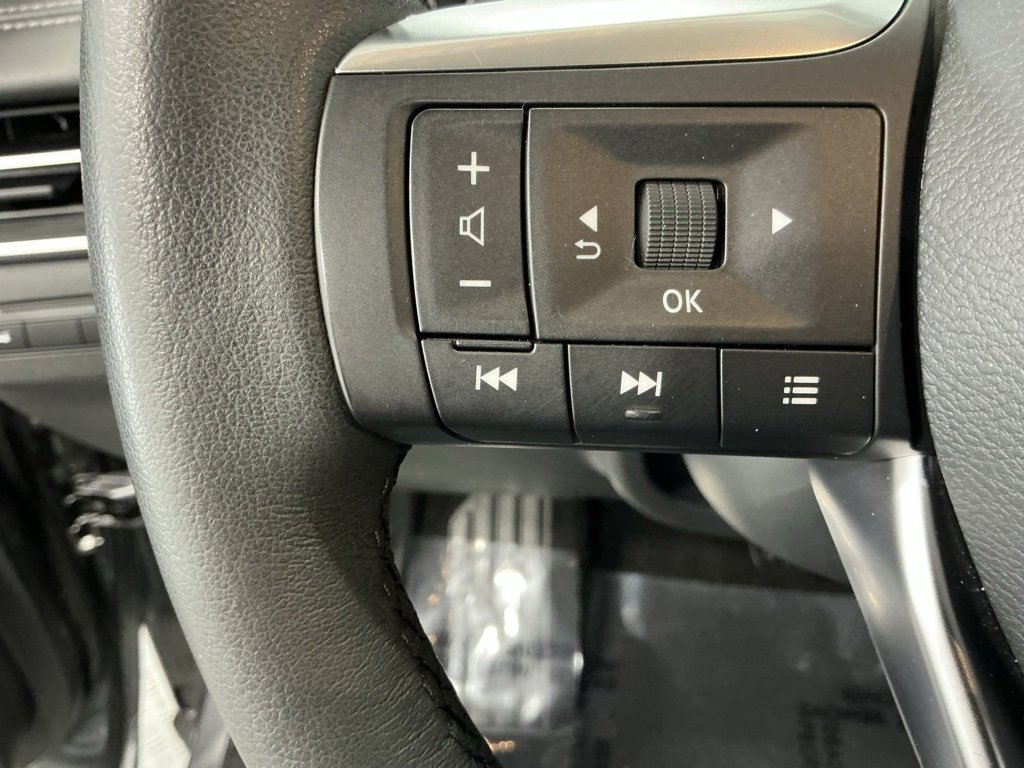 Used 2025 INFINITI QX60 Pure image 11