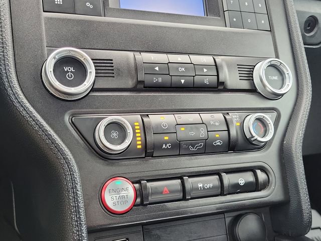 Used 2020 Ford Mustang Coupe RWD image 25