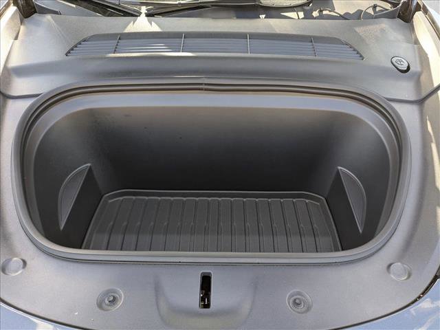 Used 2025 Tesla Model Y Long Range AWD/4WD image 23