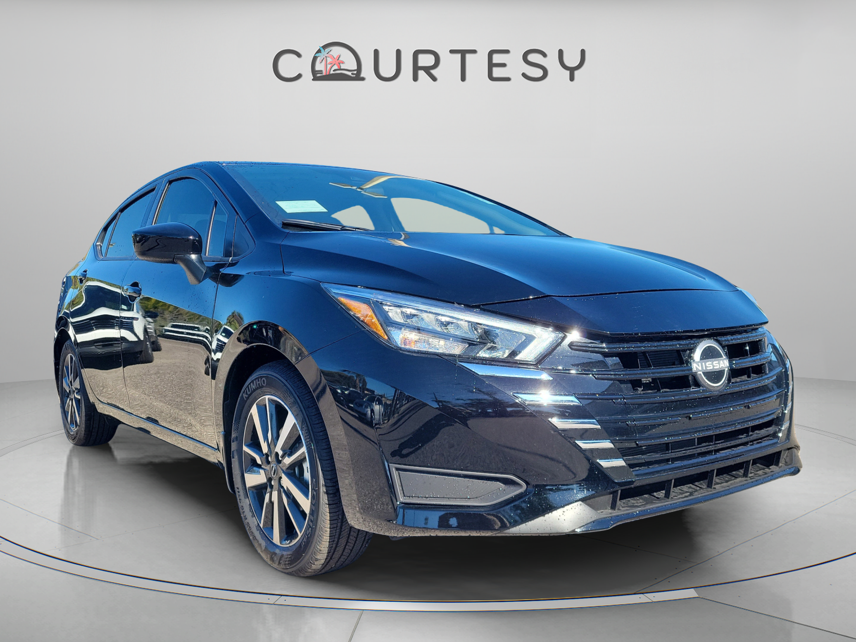 New 2025 Nissan Versa SV w/ Trunk Package FWD image 6