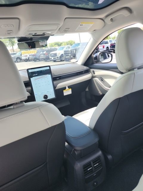 New 2025 Ford Mustang Mach-E Premium image 28