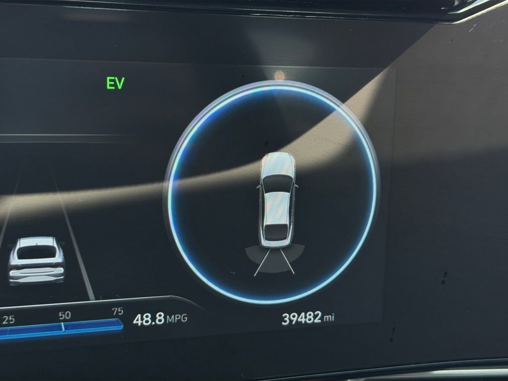 Certified 2023 Hyundai Elantra Limited image 22