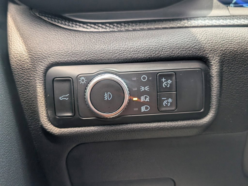 Used 2023 Ford Explorer ST w/ Equipment Group 401A AWD/4WD image 35