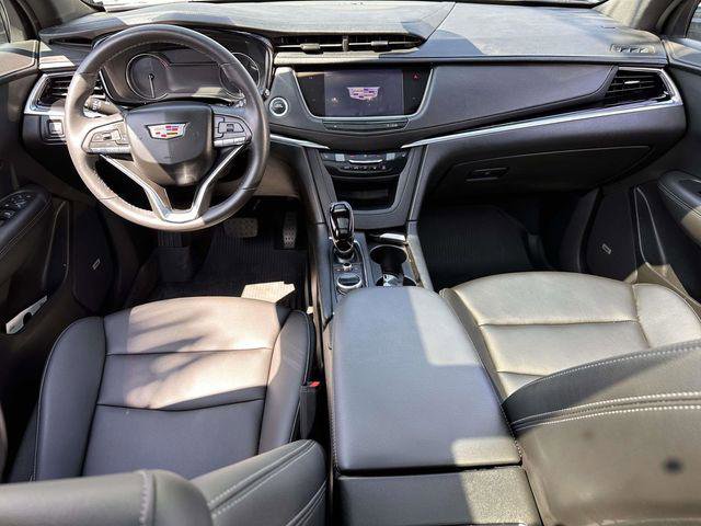 Used 2024 Cadillac XT6 Luxury w/ LPO, Floor Liner Package AWD/4WD image 15