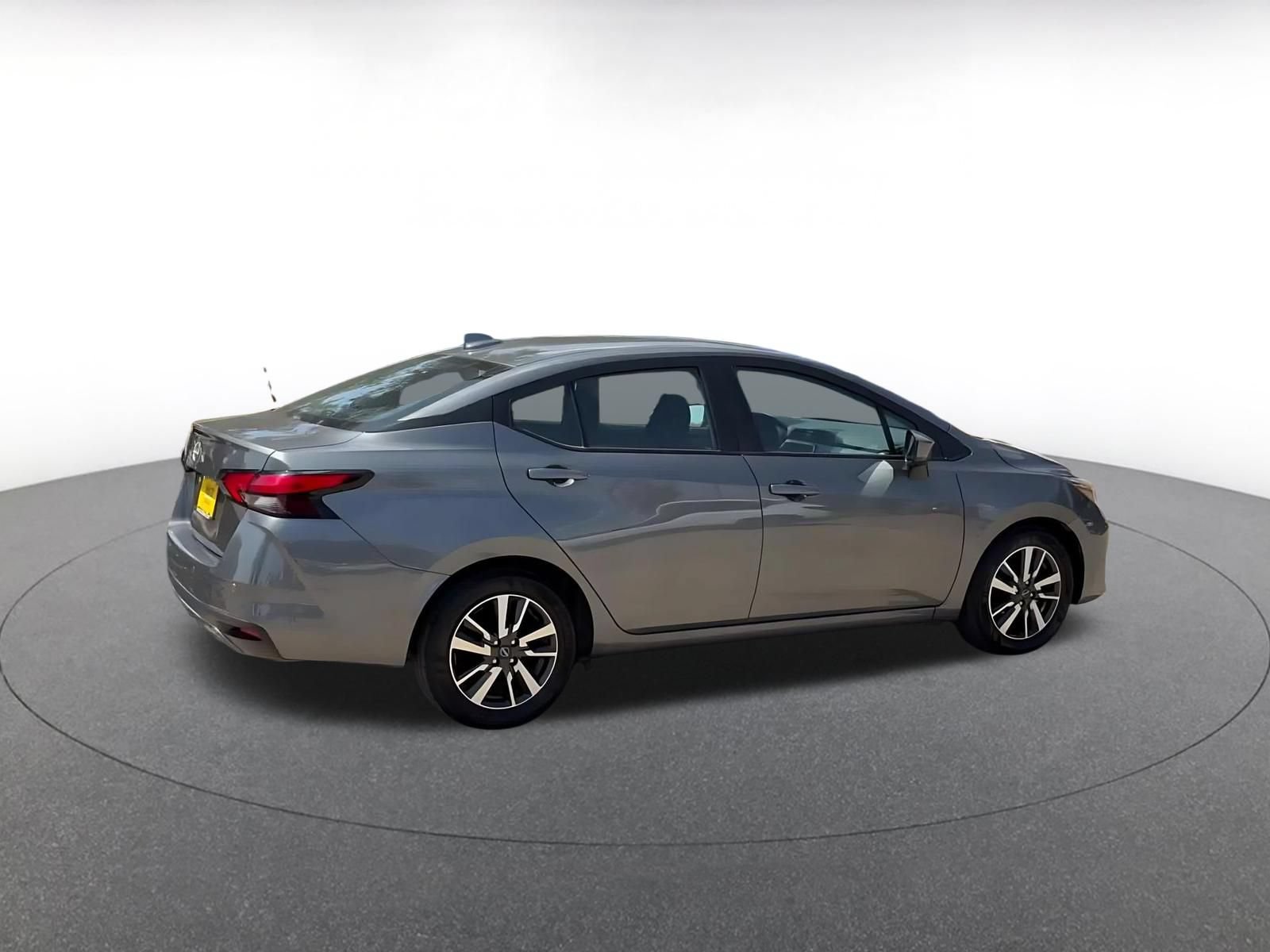 Used 2025 Nissan Versa SV FWD image 11