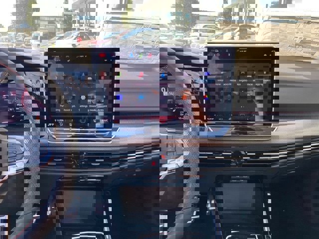 New 2025 Volkswagen GTI SE image 34