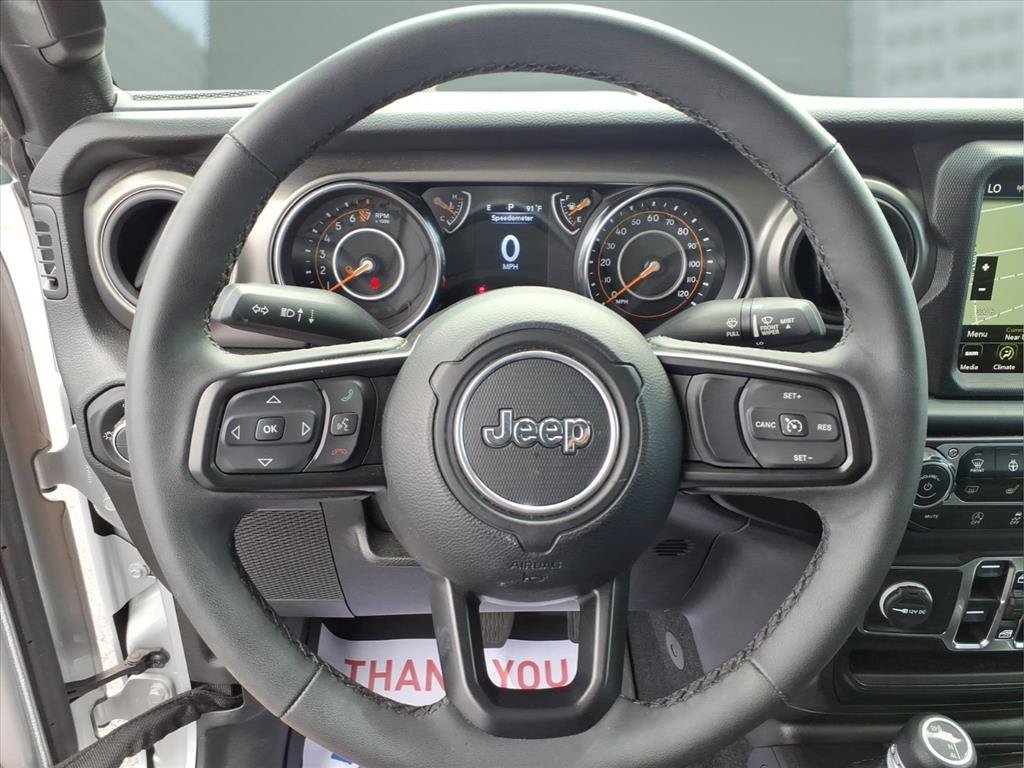 Certified 2023 Jeep Gladiator Sport AWD/4WD image 13