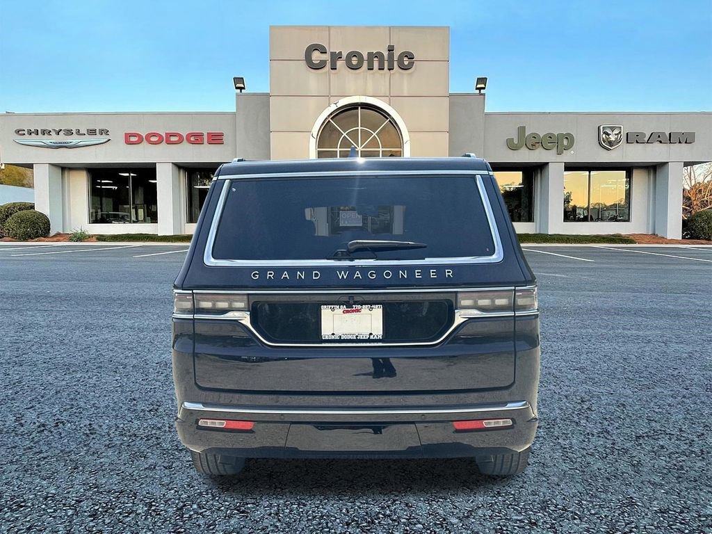 Used 2025 Jeep Grand Wagoneer L Series III w/ Rear Seat Video Group 1 AWD/4WD image 4