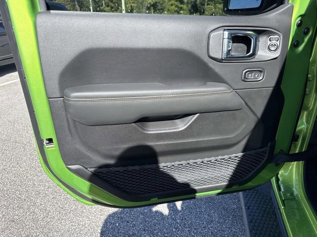 New 2026 Jeep Wrangler Unlimited Sahara AWD/4WD image 16