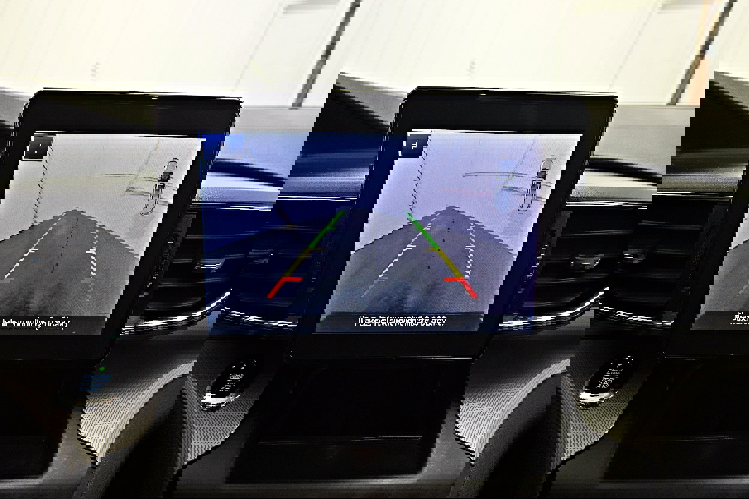 Used 2020 Ford Explorer XLT w/ Equipment Group 202A image 17