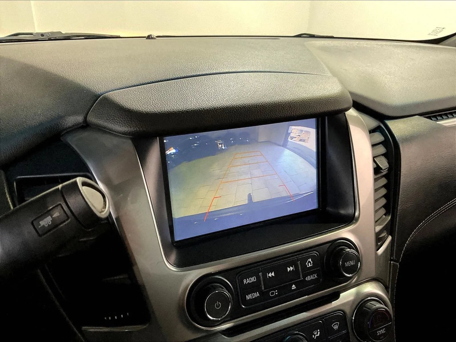 Used 2018 Chevrolet Tahoe LS w/ All-Season Package RWD image 27