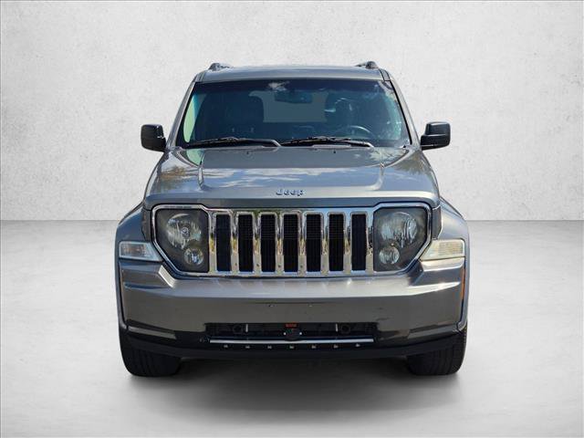 Used 2012 Jeep Liberty Limited Jet w/ Comfort/Convenience Group AWD/4WD image 2