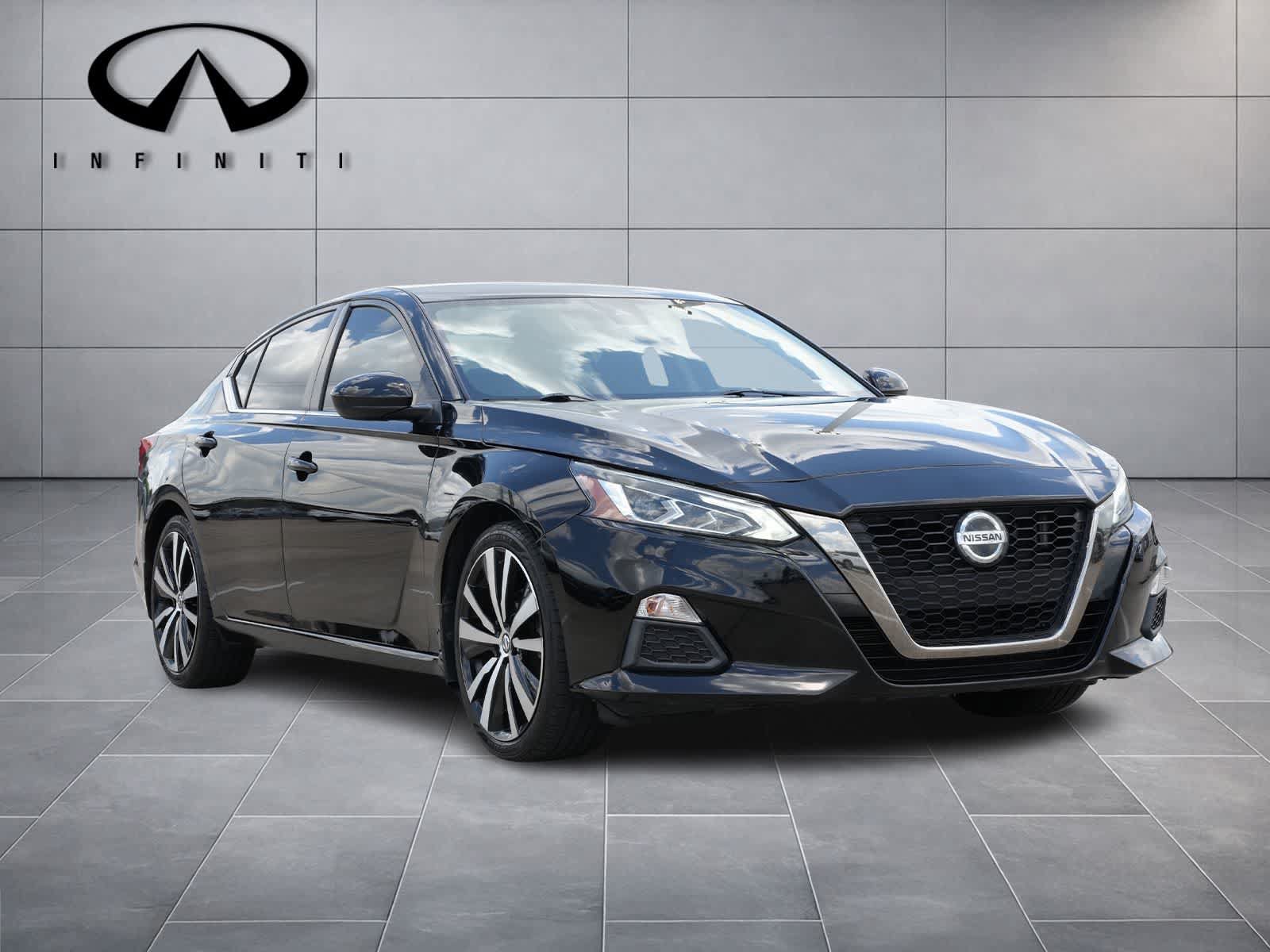 Used 2020 Nissan Altima 2.5 SR FWD image 3