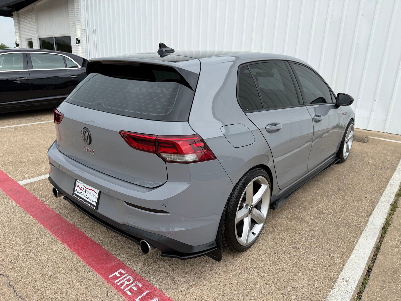 Used 2022 Volkswagen GTI SE FWD image 7