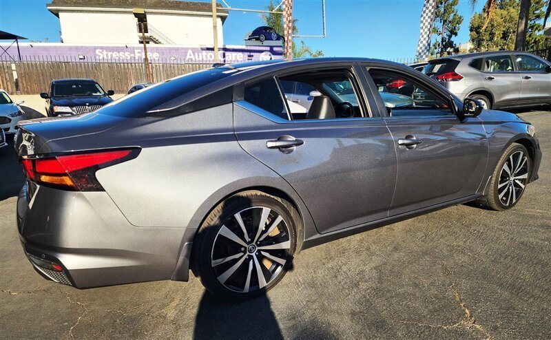 Used 2020 Nissan Altima 2.5 SR image 12