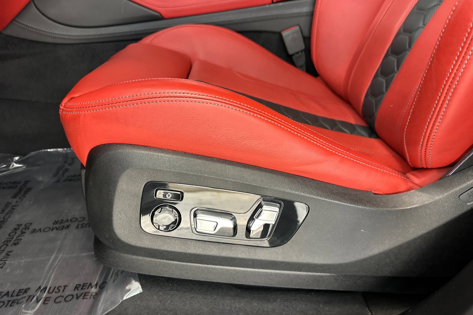 Used 2022 BMW X5 M w/ Competition Package 2 image 14