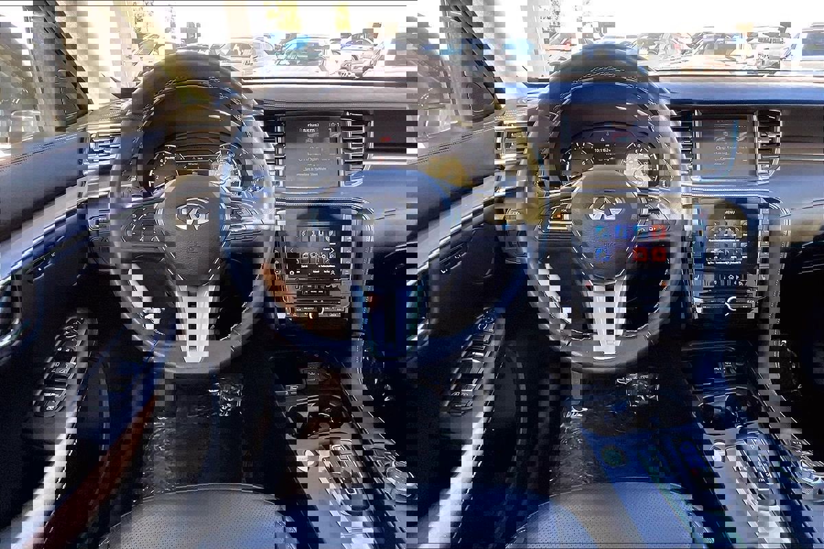 Used 2024 INFINITI QX50 Luxe image 4