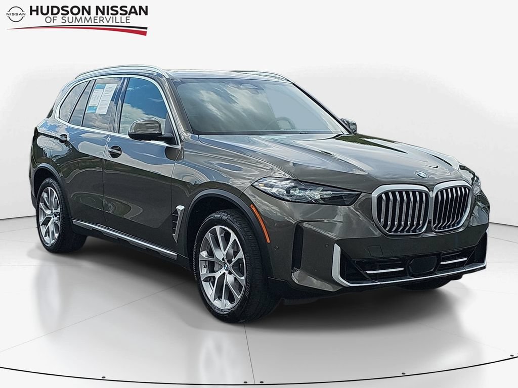 Used 2024 BMW X5 xDrive40i AWD/4WD image 1
