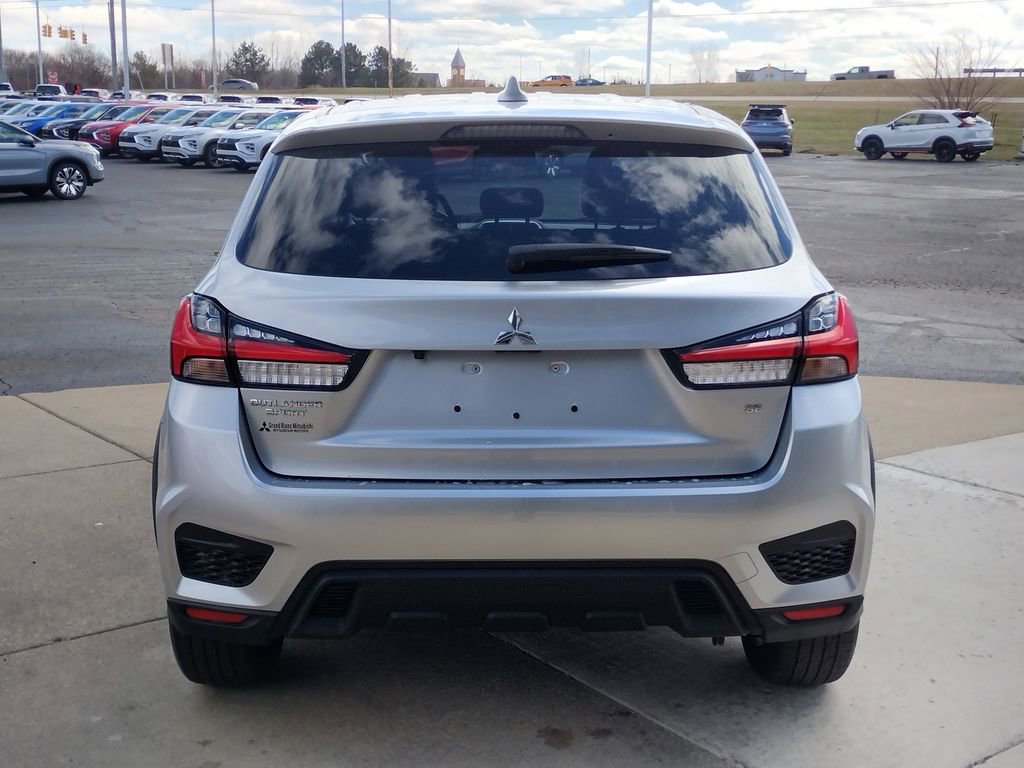 Used 2025 Mitsubishi Outlander Sport SE image 6