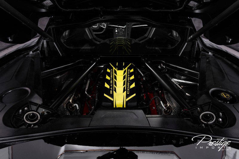 Used 2025 Chevrolet Corvette Stingray Preferred Cpe w/ 2LT image 23