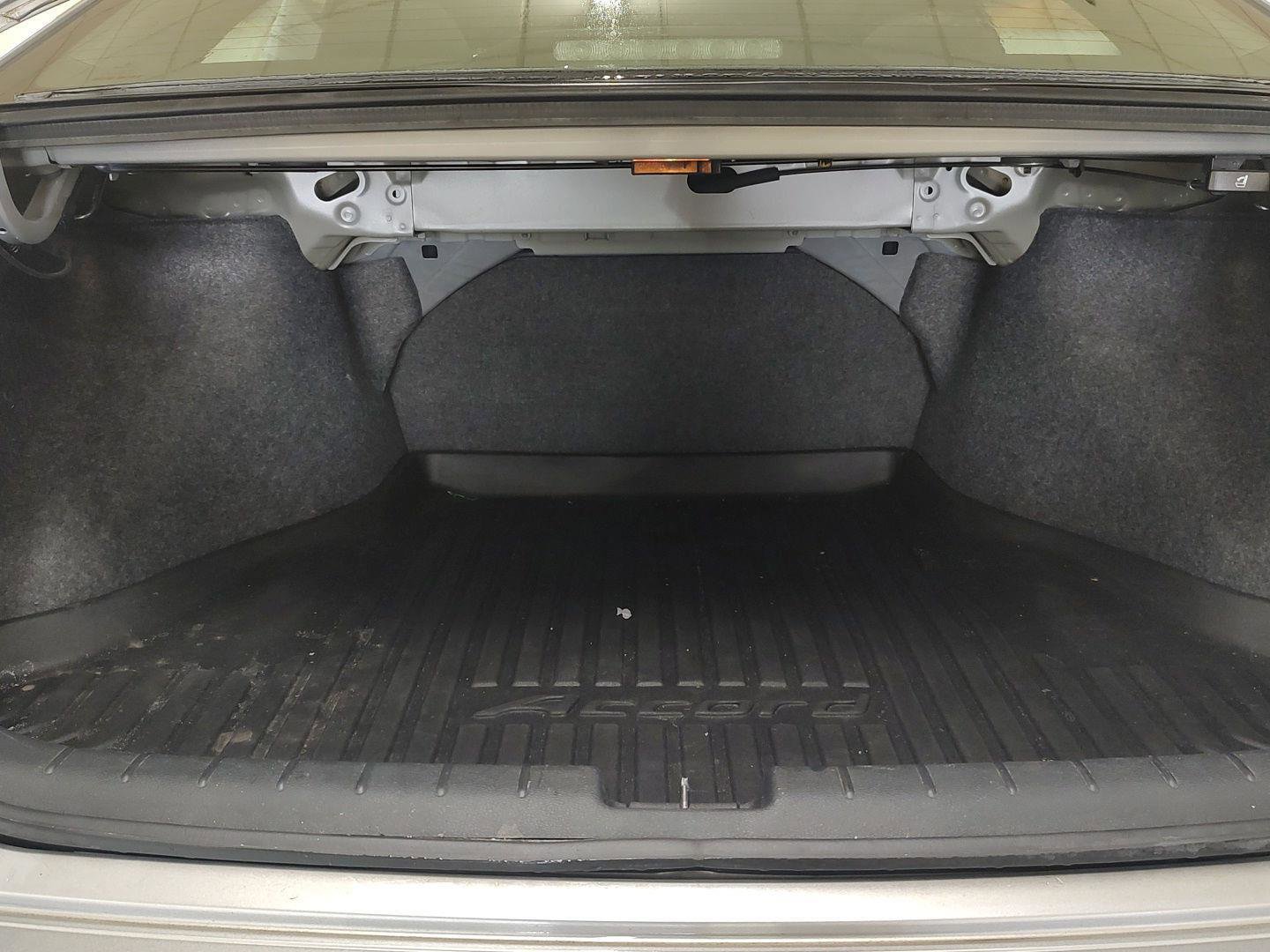 Used 2013 Honda Accord EX image 18