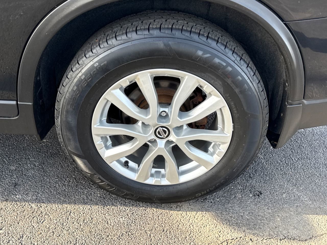 Used 2020 Nissan Rogue S image 11