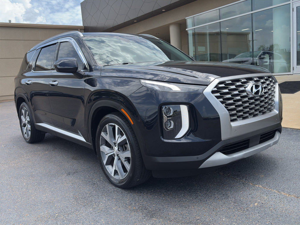 Used 2022 Hyundai Palisade SEL w/ Premium Package AWD/4WD image 3