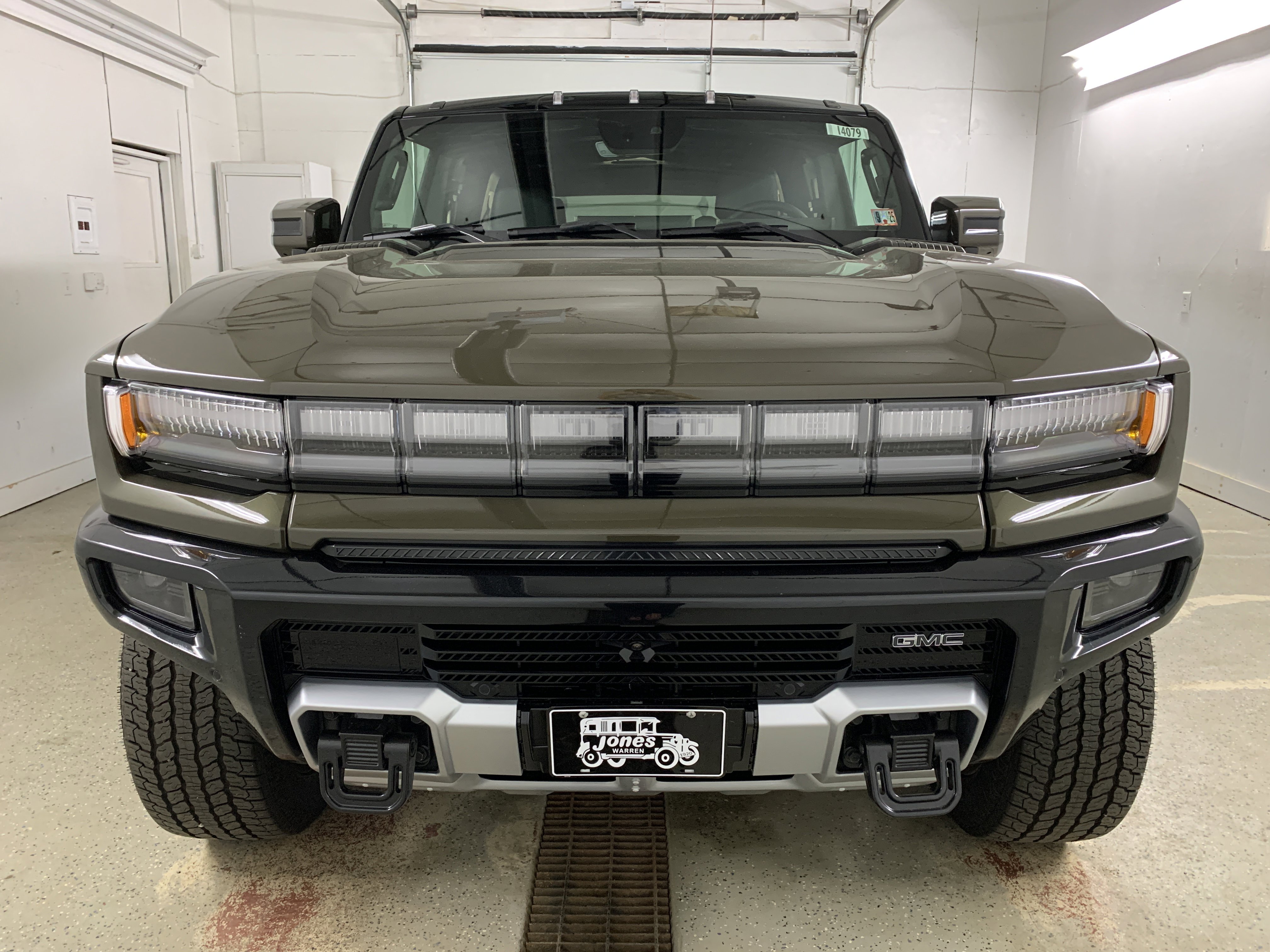 New 2025 GMC Hummer EV 2X image 2