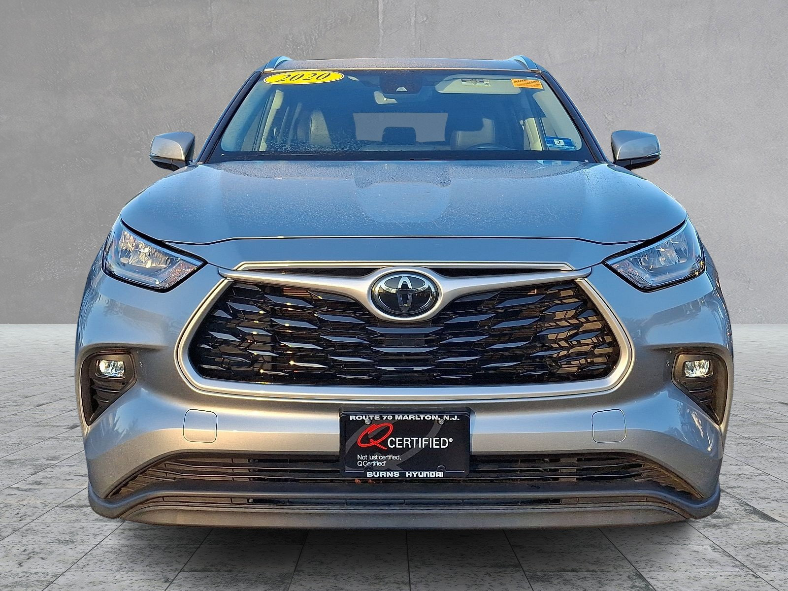 Used 2020 Toyota Highlander XLE image 3