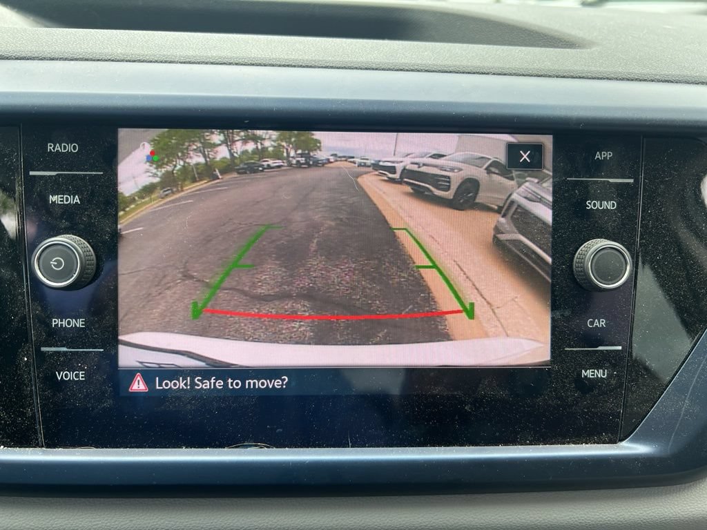 Used 2022 Volkswagen Taos SE FWD image 27