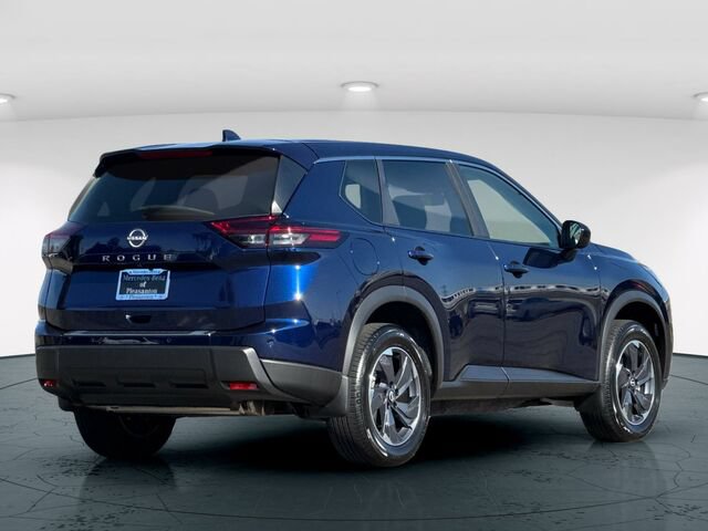 Used 2026 Nissan Rogue SV FWD image 6