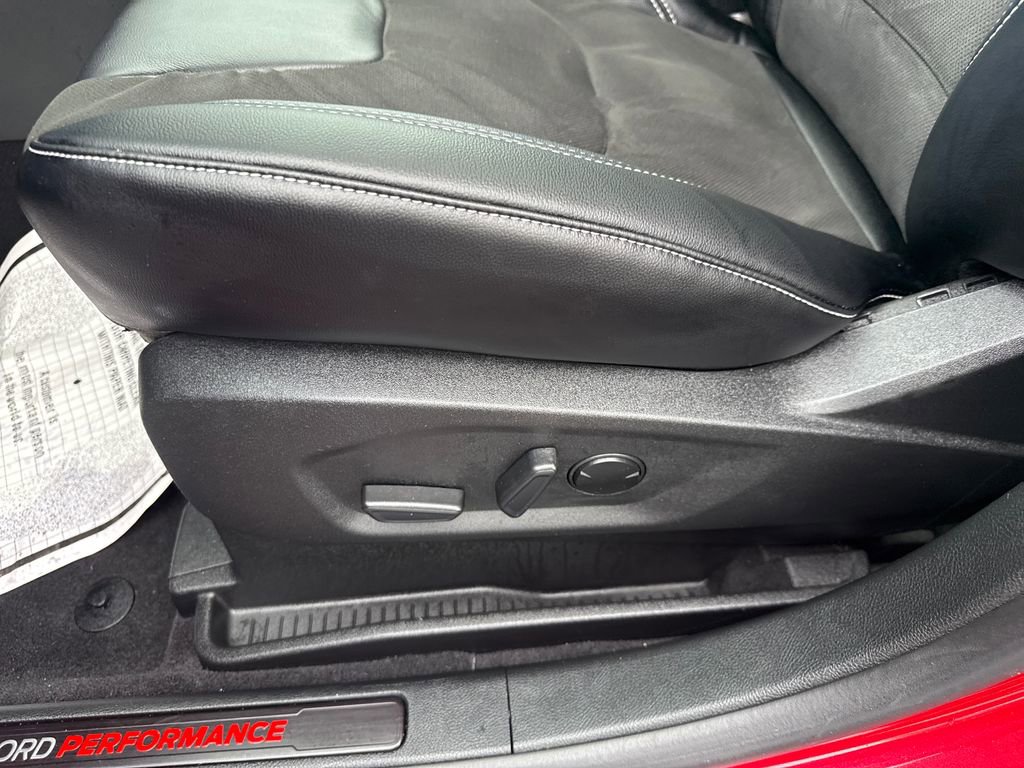 Used 2023 Ford Edge ST w/ Equipment Group 401A image 33
