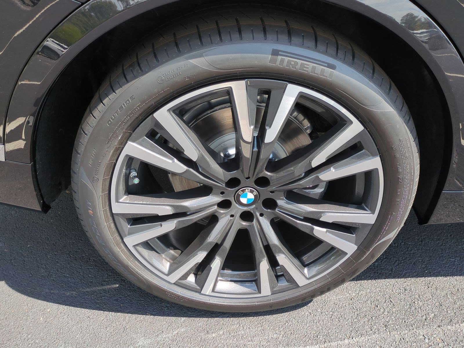 Used 2026 BMW X7 xDrive40i image 13