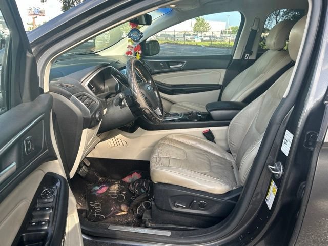Used 2016 Ford Edge Titanium w/ Technology Package AWD/4WD image 21