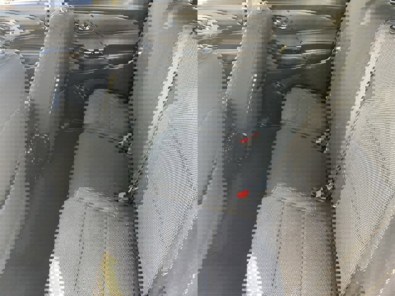 Used 2020 Chevrolet Traverse LS image 13