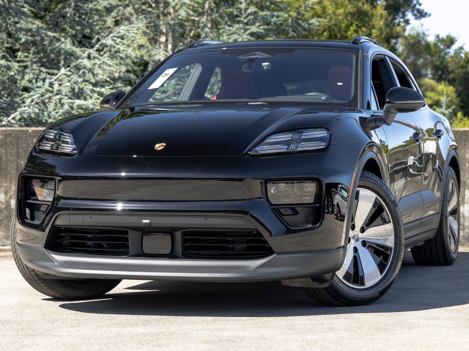 New 2026 Porsche Macan 4 Electric AWD/4WD image 1