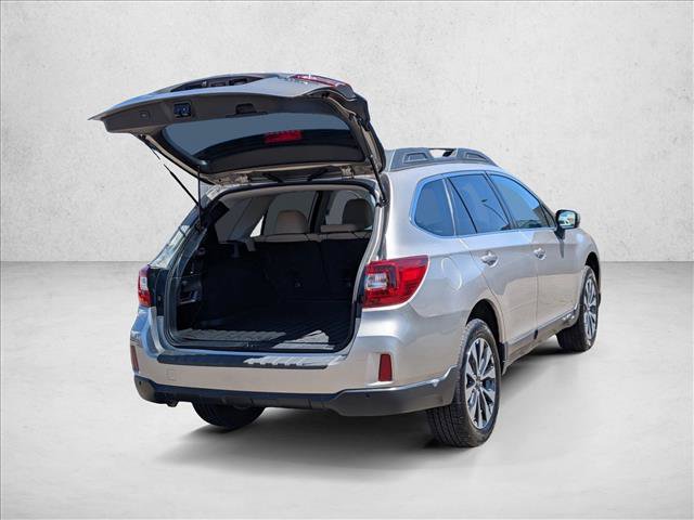 Used 2017 Subaru Outback 2.5i Limited AWD/4WD image 5