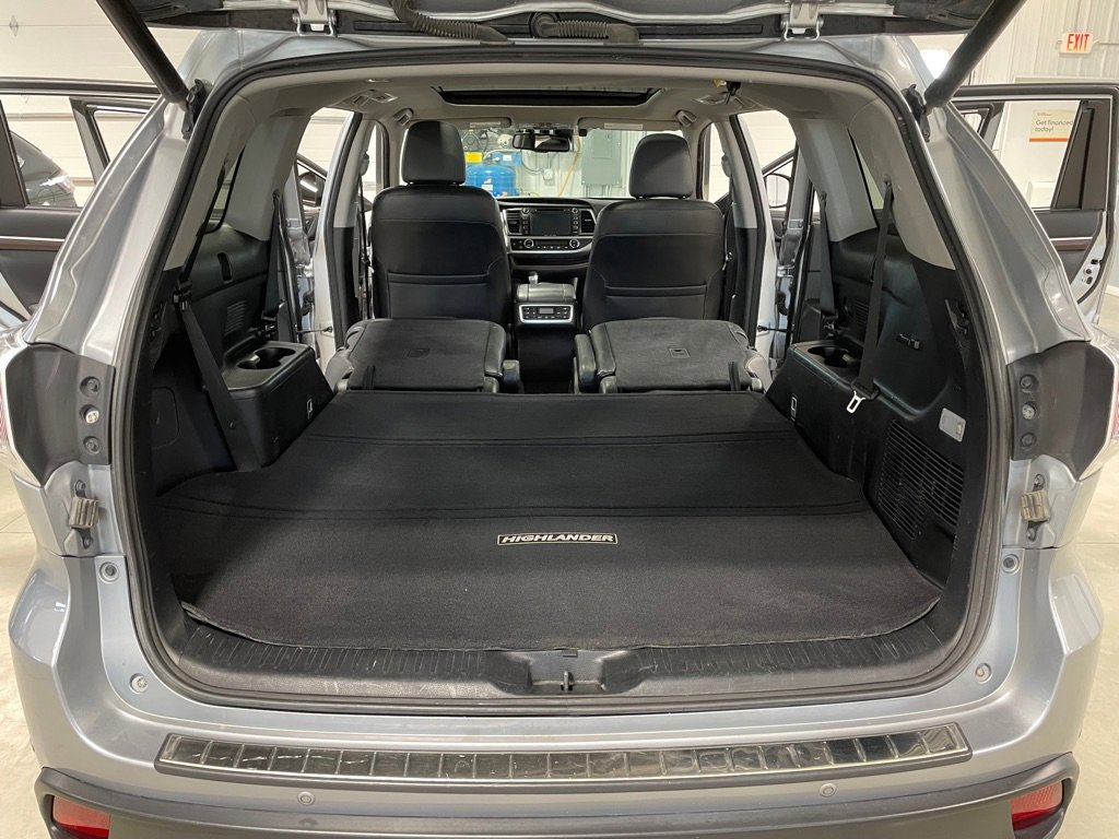 Used 2016 Toyota Highlander Limited Platinum image 20
