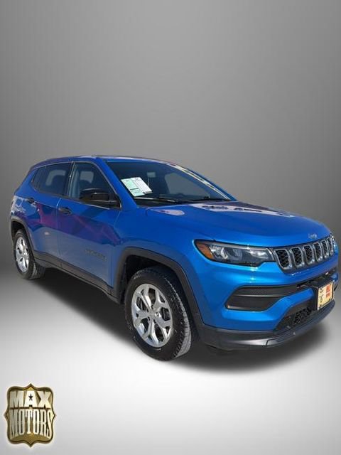 Used 2024 Jeep Compass Sport image 4